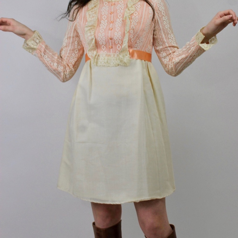 60’s baby doll prairie mini lace dress